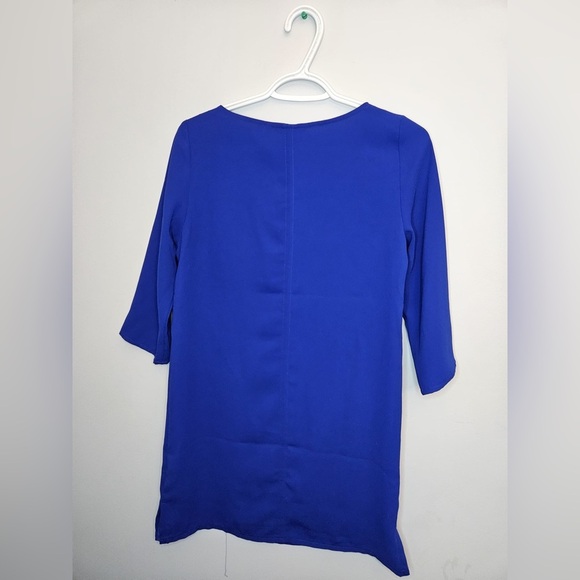 H&M Electric Blue Shift Dress
Size 6
In great condition
Measurements in picture - Picture 4 of 13
